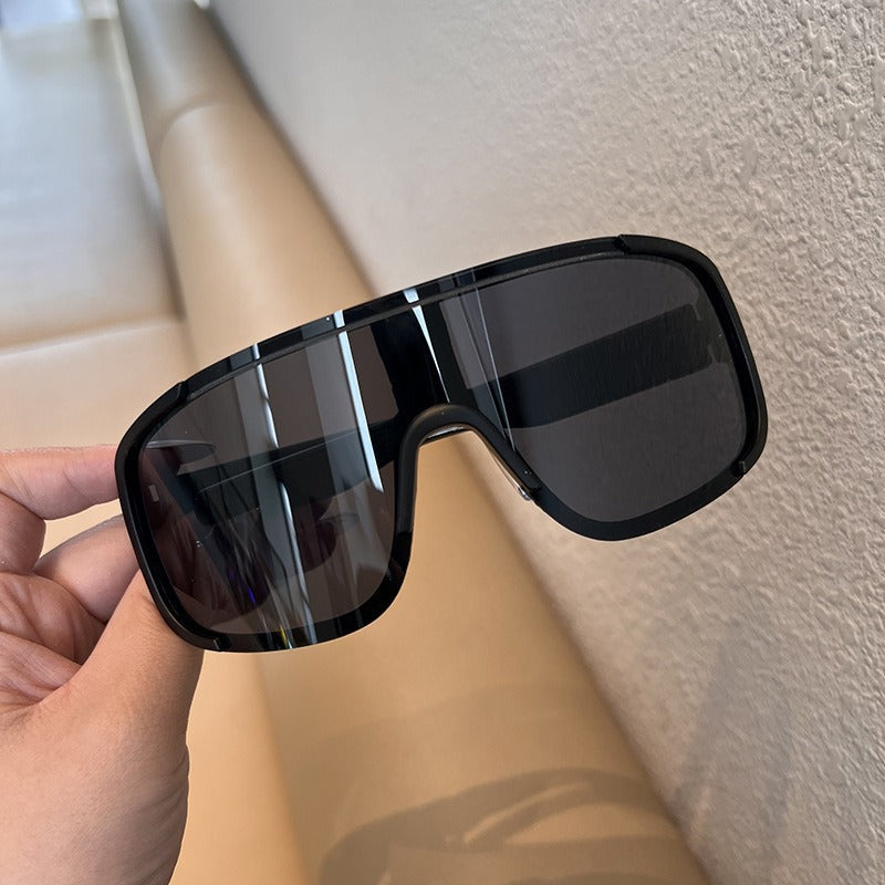 Outdoor Windproof Sports Sunglasses with UV Protection